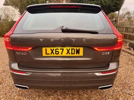 Volvo XC60 2.0 D5 PowerPulse Inscription Auto AWD Euro 6 (s/s) 5dr 11