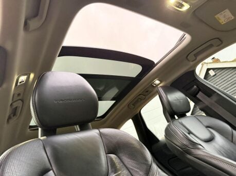 Volvo XC60 2.0 D5 PowerPulse Inscription Auto AWD Euro 6 (s/s) 5dr 3