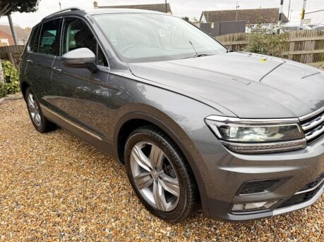 Volkswagen Tiguan 2.0 TDI SEL DSG 4Motion Euro 6 (s/s) 5dr 9