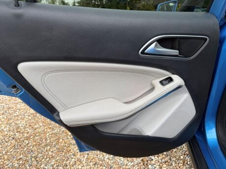 Mercedes-Benz GLA 2.1 GLA200d Sport (Premium Plus) 7G-DCT Euro 6 (s/s) 5dr 34