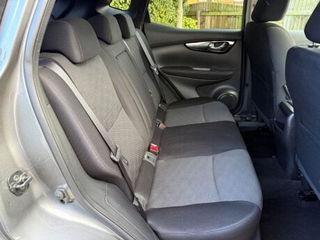 Nissan Qashqai 1.5 dCi N-Connecta 2WD Euro 6 (s/s) 5dr 22