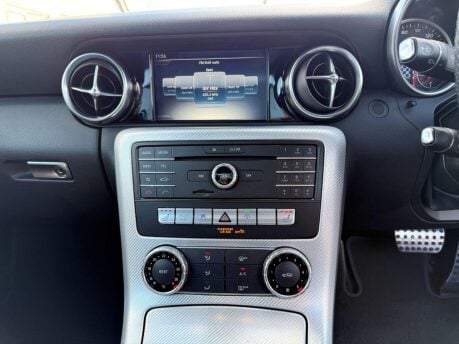 Mercedes-Benz SLC 2.1 SLC250d AMG Line Convertible 2dr Diesel G-Tronic Euro 6 (s/s) (204 ps) 18