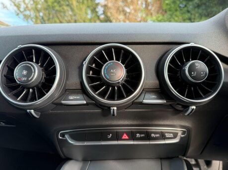 Audi TT 2.0 TDI ultra Sport Euro 6 (s/s) 3dr 18