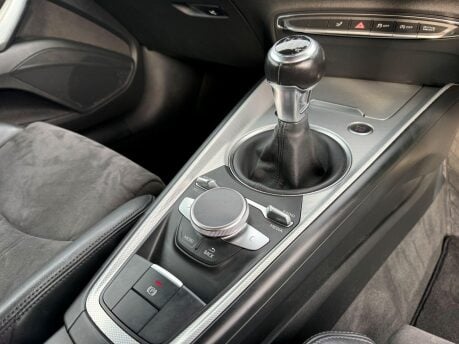 Audi TT 2.0 TDI ultra Sport Euro 6 (s/s) 3dr 16