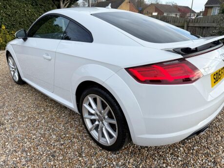 Audi TT 2.0 TDI ultra Sport Euro 6 (s/s) 3dr 10