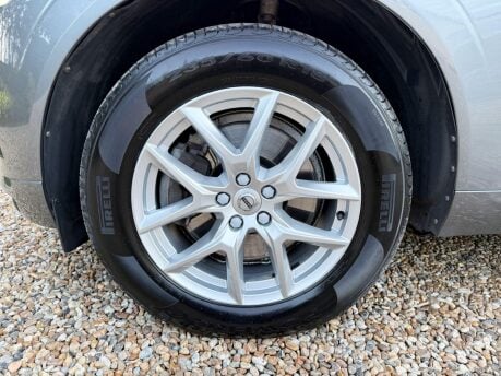 Volvo XC60 2.0 D4 Momentum Auto AWD Euro 6 (s/s) 5dr 12