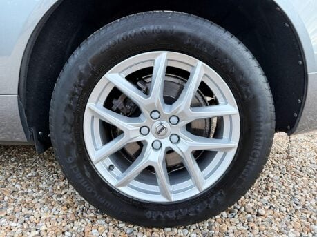 Volvo XC60 2.0 D4 Momentum Auto AWD Euro 6 (s/s) 5dr 11