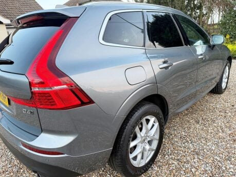 Volvo XC60 2.0 D4 Momentum Auto AWD Euro 6 (s/s) 5dr 8