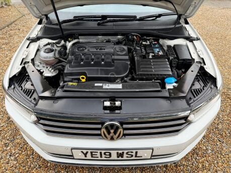 Volkswagen Passat 2.0 TDI GT DSG Euro 6 (s/s) 5dr 17