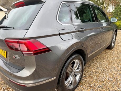 Volkswagen Tiguan 2.0 TDI BlueMotion Tech SEL DSG 4Motion Euro 6 (s/s) 5dr 10
