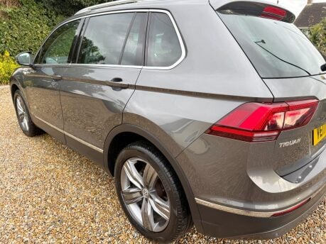 Volkswagen Tiguan 2.0 TDI BlueMotion Tech SEL DSG 4Motion Euro 6 (s/s) 5dr 12