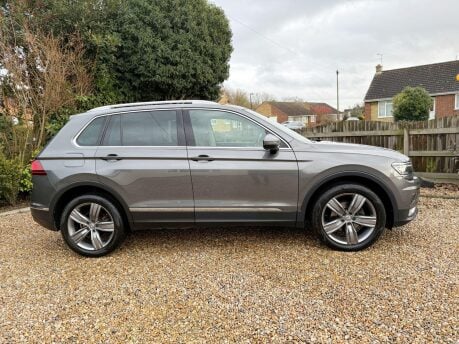 Volkswagen Tiguan 2.0 TDI BlueMotion Tech SEL DSG 4Motion Euro 6 (s/s) 5dr 6