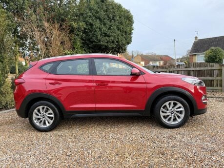 Hyundai TUCSON 1.7 CRDi Blue Drive SE Nav Euro 6 (s/s) 5dr 4