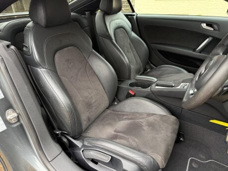 Audi TT 2.0 TDI Black Edition S Tronic quattro Euro 5 3dr 23