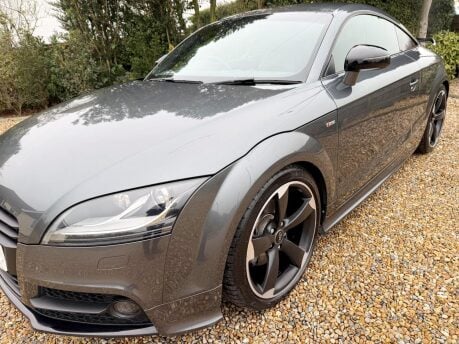 Audi TT 2.0 TDI Black Edition S Tronic quattro Euro 5 3dr 5