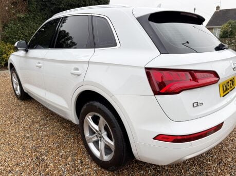 Audi Q5 2.0 TDI 40 Sport S Tronic quattro Euro 6 (s/s) 5dr 10
