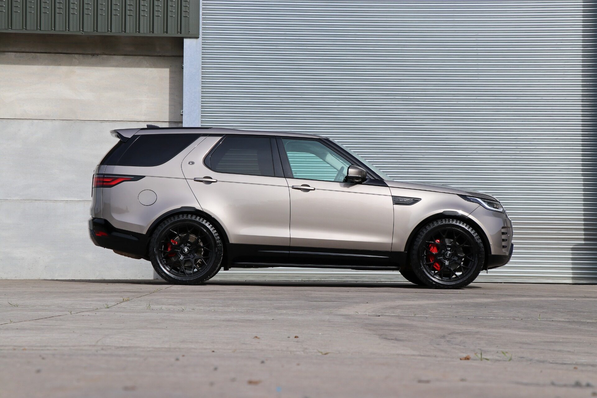 New Land Rover Discovery Cars for sale in Chesterfield Derbyshire ...