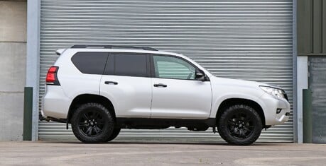 Toyota Land Cruiser LWB