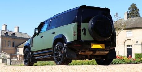 Land Rover Defender 110 Matte