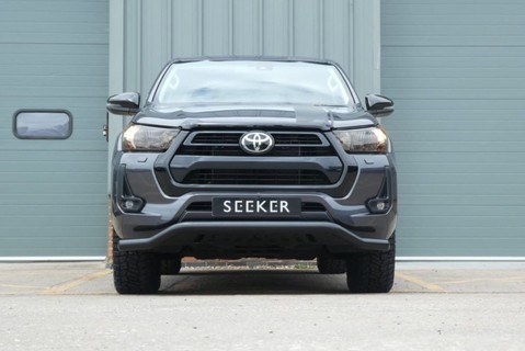 Toyota Hilux ICON 4WD D-4D DOUBE CAB COMMERCIAL STYLED BY SEEKER  5