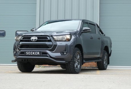 Toyota Hilux ICON 4WD D-4D DOUBE CAB COMMERCIAL STYLED BY SEEKER 