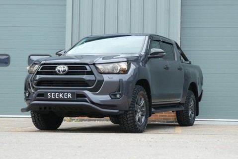 Toyota Hilux ICON 4WD D-4D DOUBE CAB COMMERCIAL STYLED BY SEEKER  1