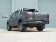 Toyota Hilux ICON 4WD D-4D DOUBE CAB COMMERCIAL STYLED BY SEEKER  6