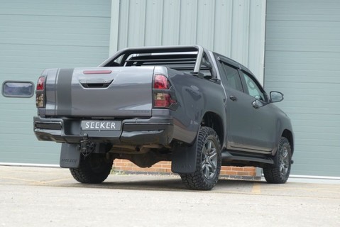 Toyota Hilux ICON 4WD D-4D DOUBE CAB COMMERCIAL STYLED BY SEEKER  9