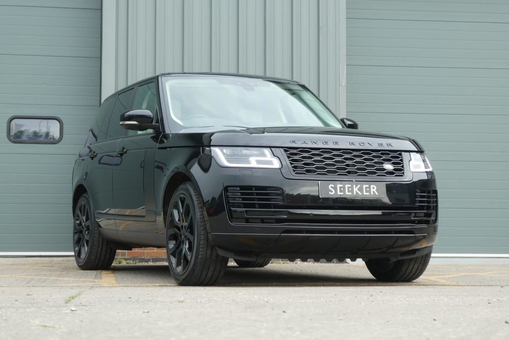 Land Rover Range Rover VOGUE SE MHEV  PETROL FULL BLACK PACK FULL SLIDING PAN ROOF RARE PETROL  20