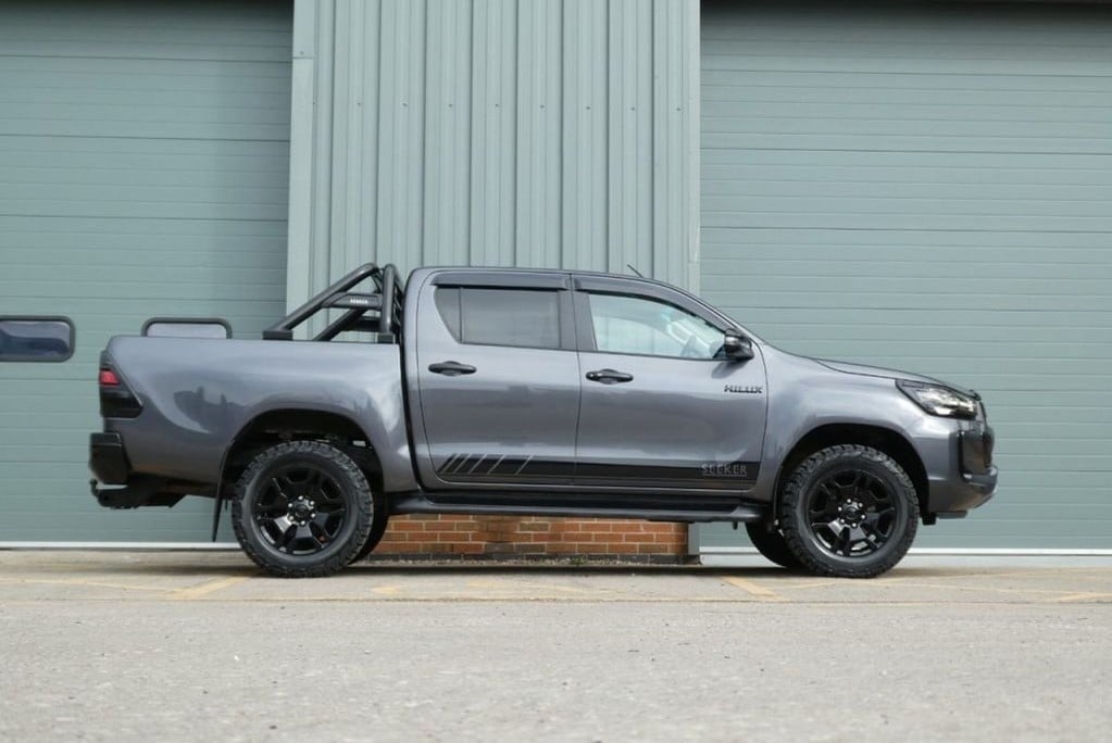 Toyota Hilux SEEKER Invincible D/Cab Pick Up 2.4 D-4D STYLED BY SEEKER  was 33950  3