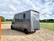 Peugeot Boxer 3.5 ton HorseBox stallion partition Strong build for large horses BLACK EDI 4