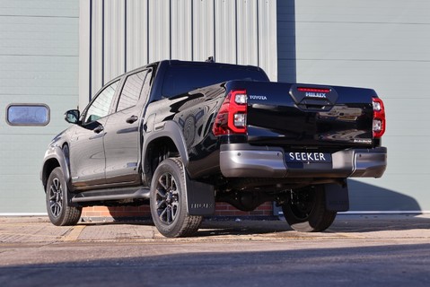 Toyota Hilux BRAND NEW INVINCIBLE X 4WD D-4D DCB CANCELED ORDER IN STOCK BEAT THE WAIT  14