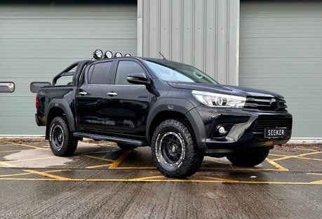 Toyota Hilux INVINCIBLE  50 4WD D-4D DCB BLACK EDITION ONLY ONE IN UK  NUMBER 38 OF 50