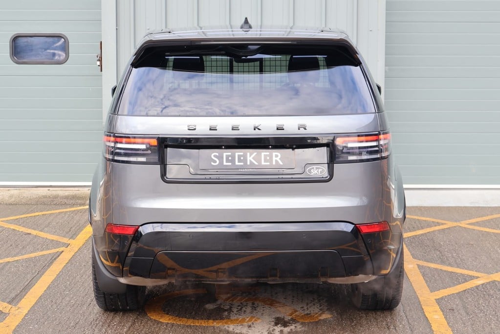 Land Rover Discovery SDV6 COMMERCIAL SE WITH SEEKER STYLING HUGE SPEC  6