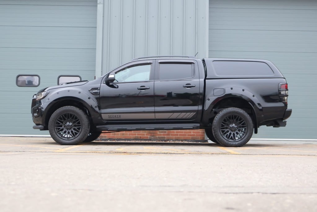 Ford Ranger WILDTRAK ECOBLUE Styled by seeker with rear snug top body colour 9