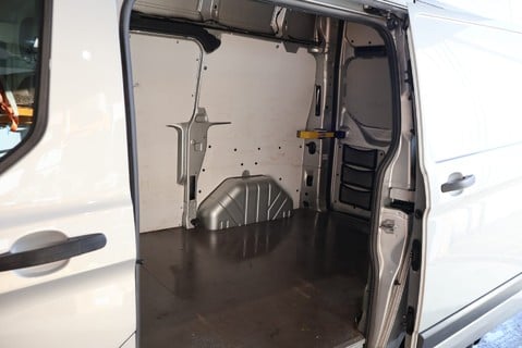Ford Transit Custom 320 TREND  L1 H2 HIGH ROOF SWB AUTO WITH BLACK PACK AND UPGRADE ALLOYS  21