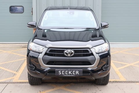 Toyota Hilux ACTIVE 4WD D-4D S/C VERY Rare single cab with leather and Reverse camera  8