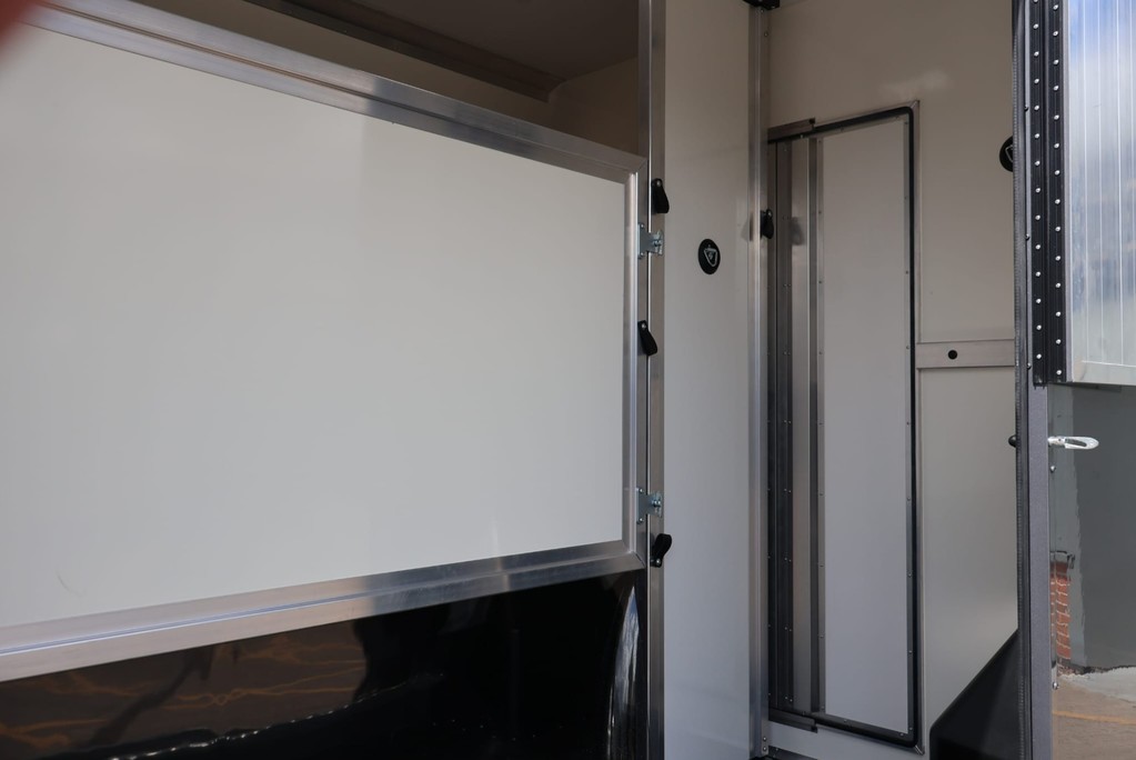 Citroen Relay BRAND NEW BUILD 3.5 TON STALLION FOR LARGE HORSES 1000 PAYLOAD  23
