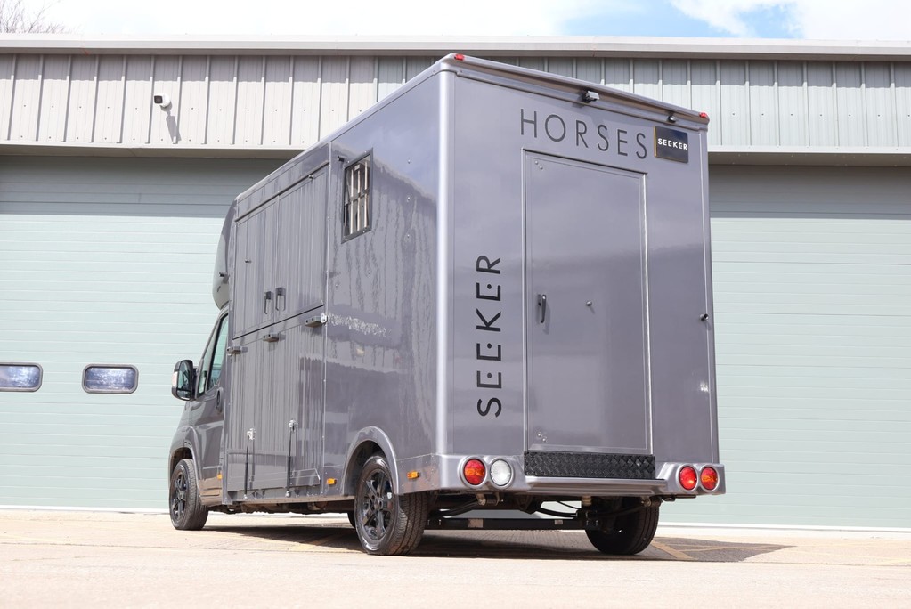 Citroen Relay BRAND NEW BUILD 3.5 TON STALLION FOR LARGE HORSES 1000 PAYLOAD  9