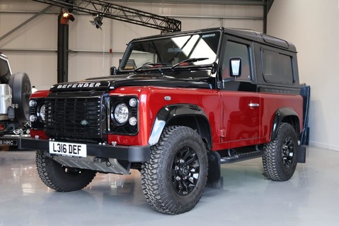 Land Rover Defender 90 TD AUTOBIOGRAPHY STATION WAGON 1 of 100 from the famous Dunsfold collection 1