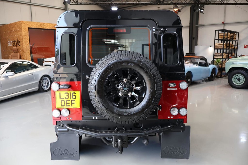 Land Rover Defender 90 TD AUTOBIOGRAPHY STATION WAGON 1 of 100 from the famous Dunsfold collection 4