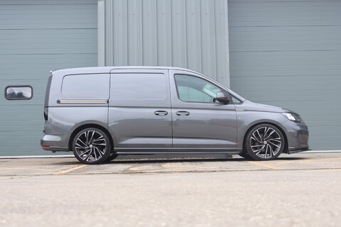 Volkswagen Caddy C20 TDI COMMERCE PLUS long wheel base R design with Body styling leather  11