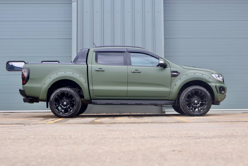 Ford Ranger DERANGED WILDTRAK IN MATT ARMY WRAP HUGE STYLING SPEND  7