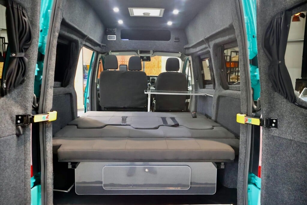 Ford Transit Custom 320 TREND CAMPERVAN HIGH ROOF AUTOMATIC  HUGE SPEC FULL CAMPER 6 SEATER  44