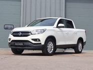 SsangYong Musso EX with a 3.5 ton towing capacity and can carry 1 ton at same time  6