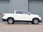 SsangYong Musso EX with a 3.5 ton towing capacity and can carry 1 ton at same time  12