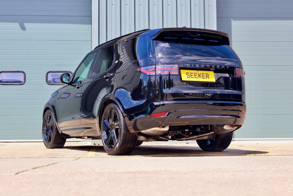 Land Rover Discovery Brand new COMMERCIAL DYNAMIC HSE styled by seeker in stock  with rear seats 8