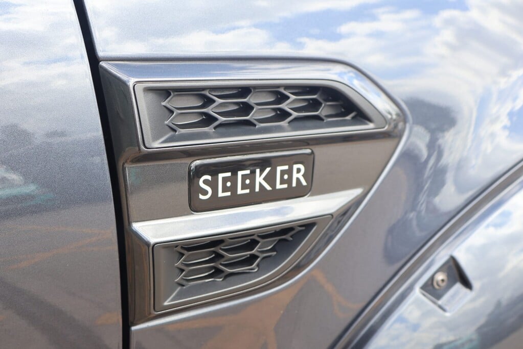 Ford Ranger WILDTRAK ECOBLUE styled by seeker super low miles  16