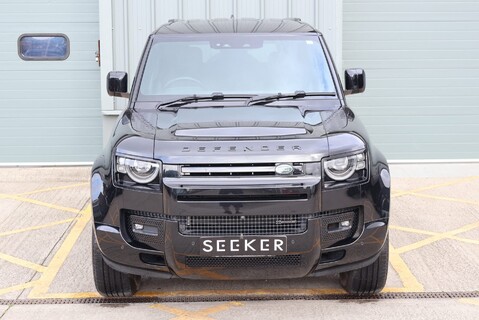 Land Rover Defender 110 D300 HARD TOP X-DYNAMIC HSE  AIR SUSPENSION AND REAR GENUINE SEATS FITTED 4