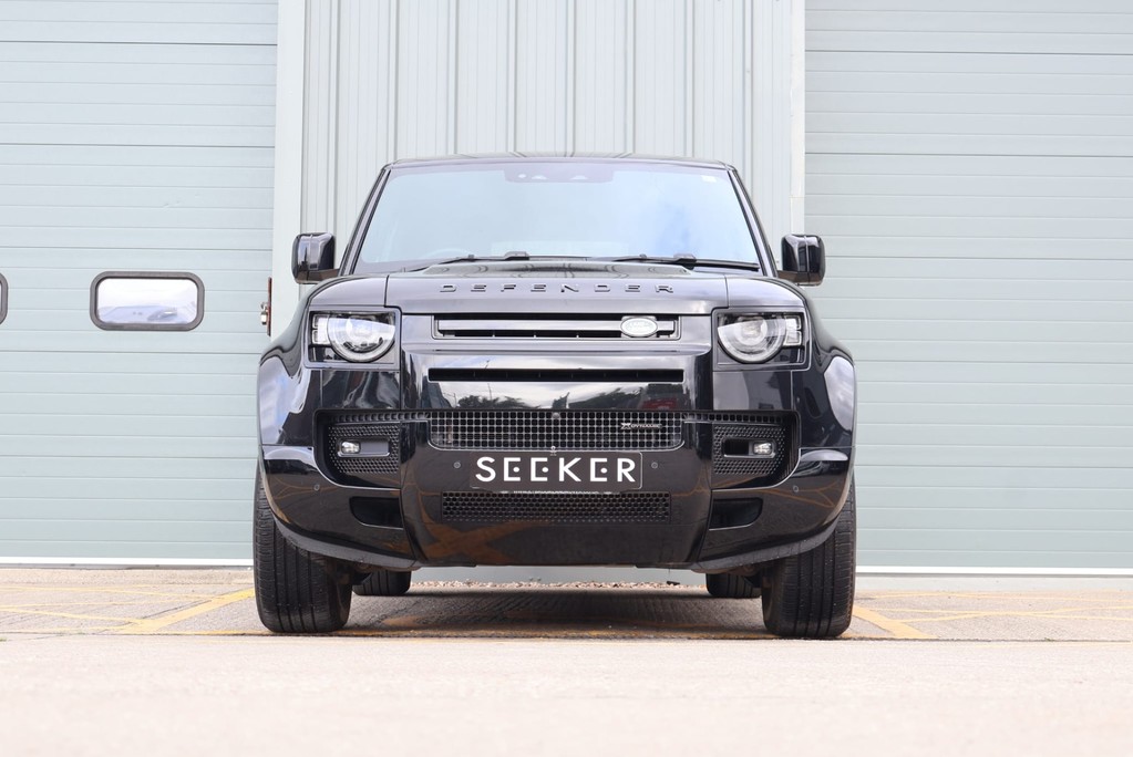 Land Rover Defender 110 D300 HARD TOP X-DYNAMIC HSE  AIR SUSPENSION AND REAR GENUINE SEATS FITTED 11